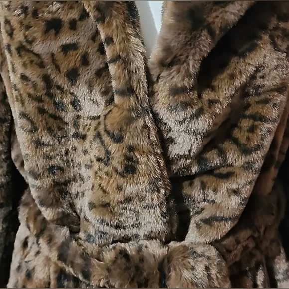 NWT Rebecca Minkoff Faux Fur Leopard Wrap Coat - Picture 4 of 11